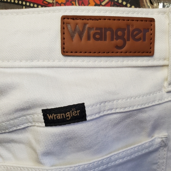 NWT Wrangler White High Rise Unforgettable Skinny Ankle Jeans Womens Size 14 - Picture 11 of 16